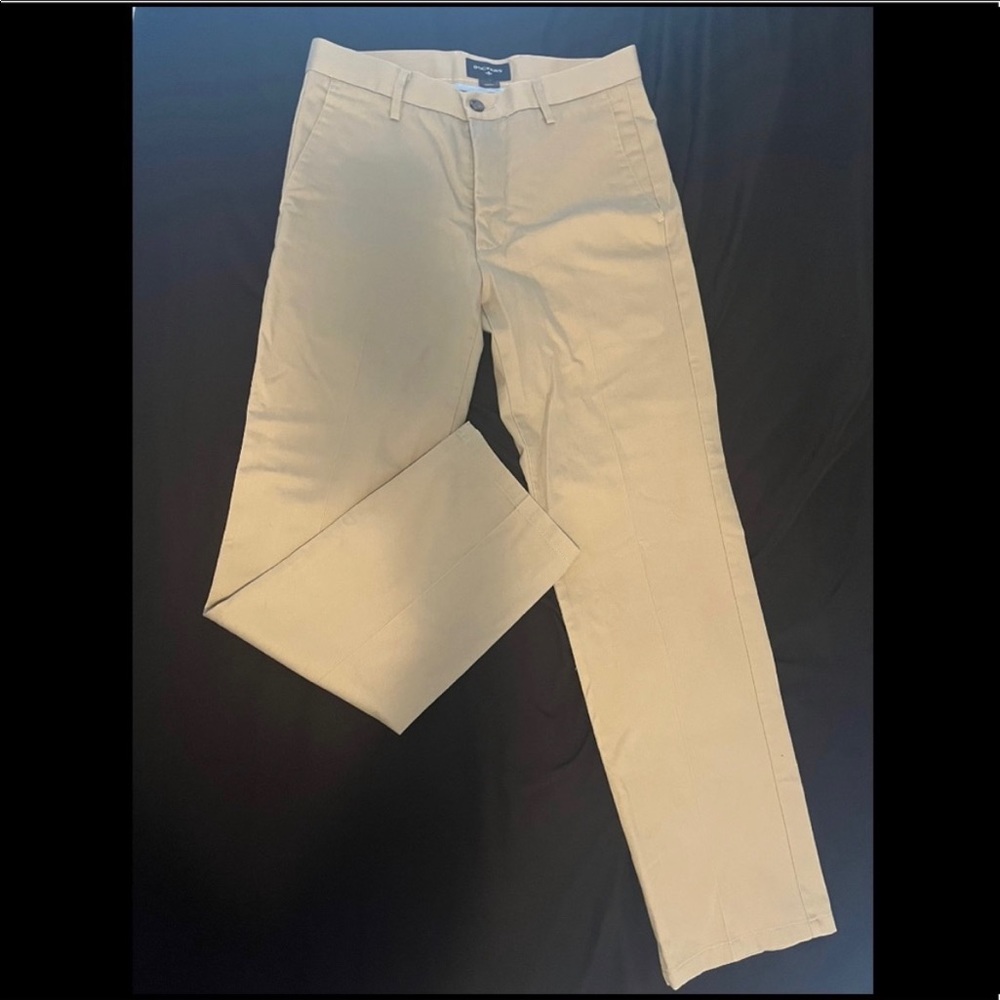 Casual khaki pants